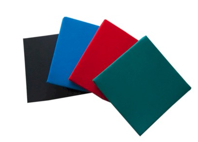 Vankúš klínový štvorcový 37 cm, čierny