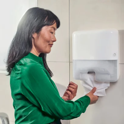 15063-utierky papierove na ruky tork xpressrmultifold stlaceneh2 (1)